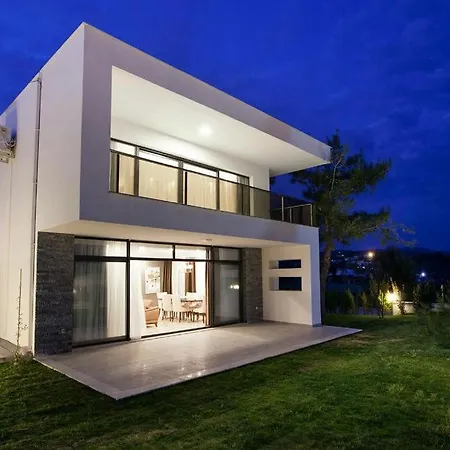 Beverly Hills Adavillas Deluxe Kusadası